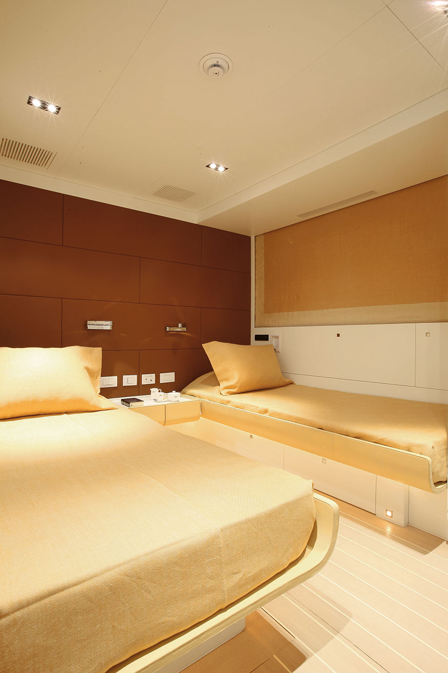 Perini Navi P2 -  Guest Cabin.jpg
