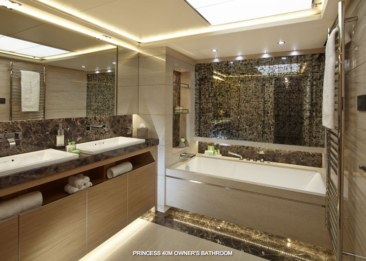 Princess 40 Super Yacht SOLARIS.png