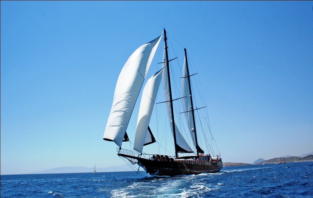 Princess Karia II -  Cruising.jpg