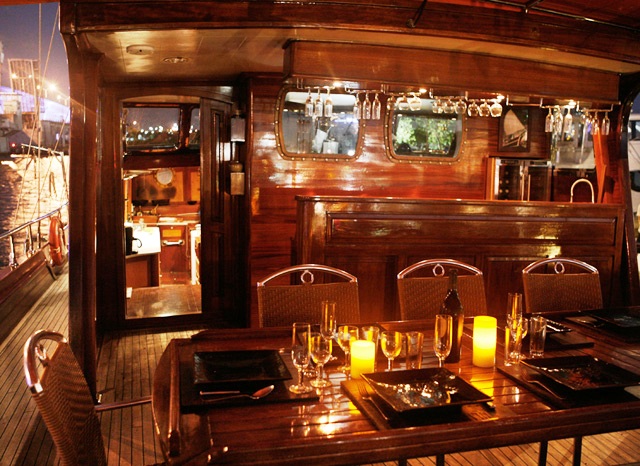 Quasart -  Dining at night.jpg