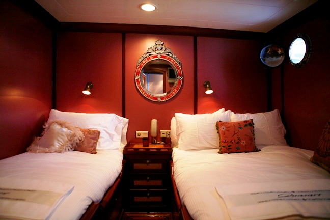 Quasart -  Twin Cabin 2.jpg