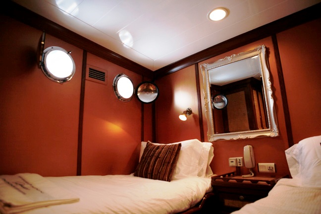 Quasart -  Twin Cabin 3.jpg