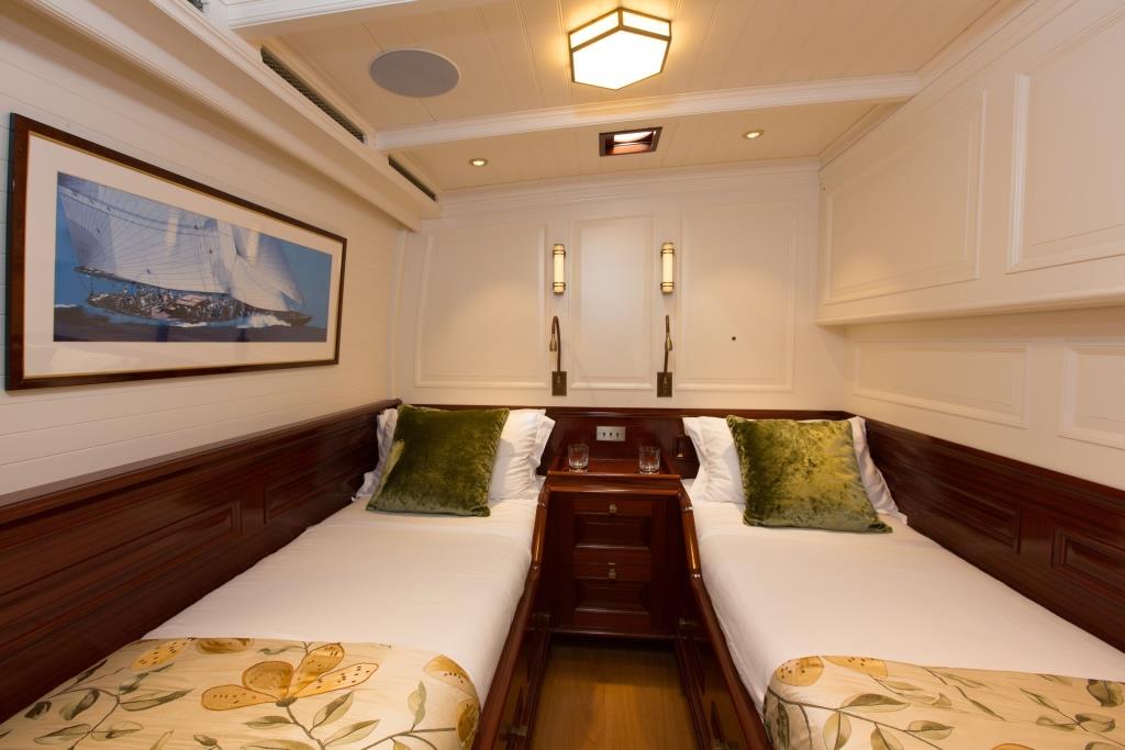 RAINBOW - Twin cabin.jpg