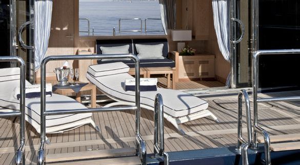 REVE D OR -  Beach Club.jpg