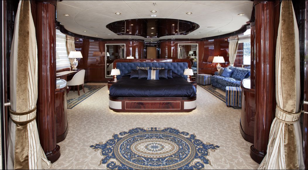 REVE D OR -  Master Cabin.jpg