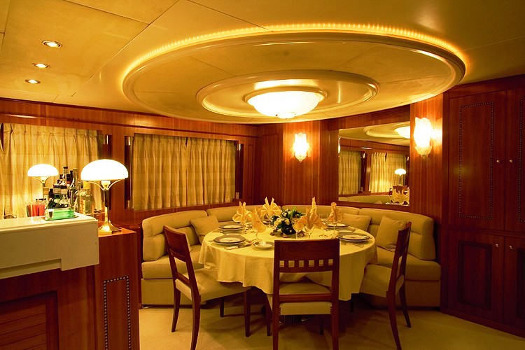 Ragazza -  Dining.jpg