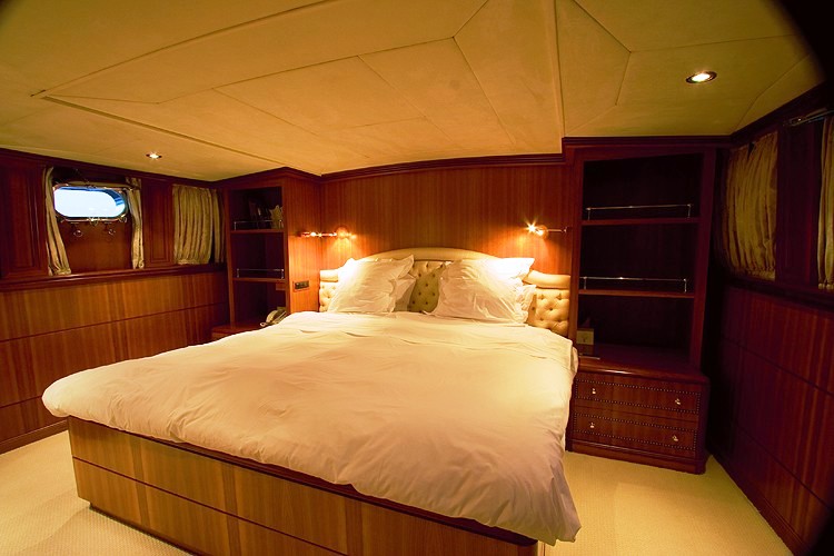 Ragazza -  Master Cabin.jpg