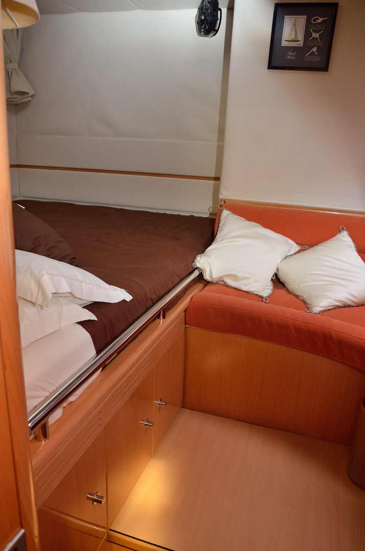 SAGITTARIUS - Guest cabin 2.jpg