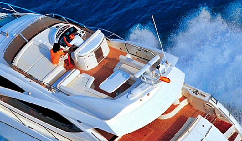 SAINT GEORGE - Flybridge.jpg