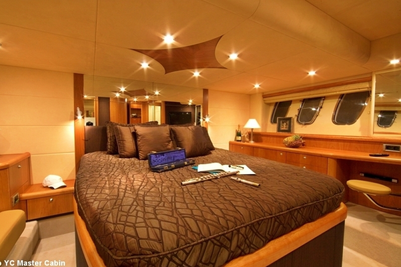 SAINT GEORGE - Master cabin.jpg