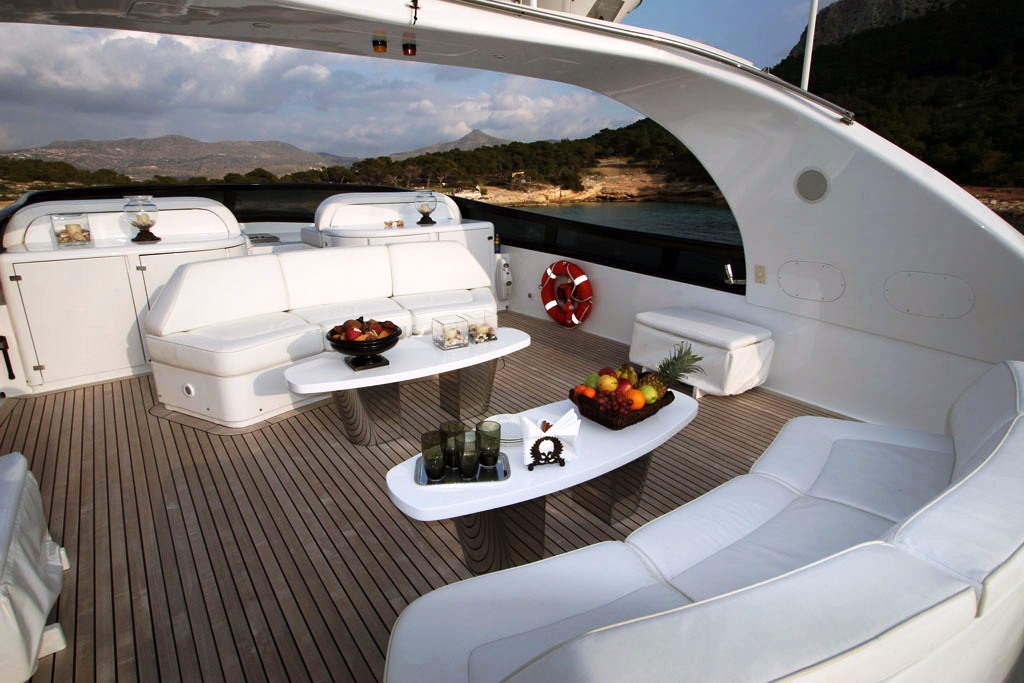 SEFIRA -  Sundeck.jpg