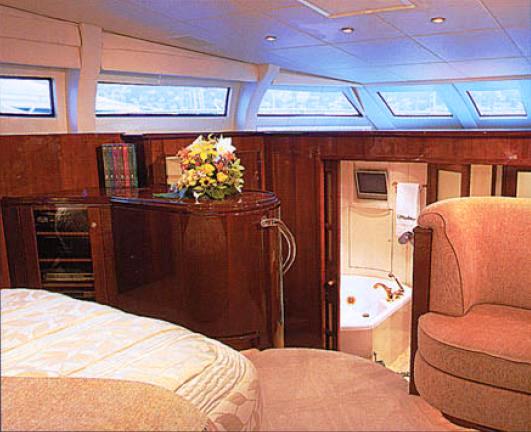 SHALIMAR I -  Master Bath.jpg