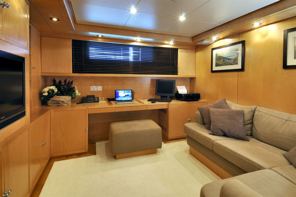 SL100 ARIA -  Upper Deck Studio.jpg