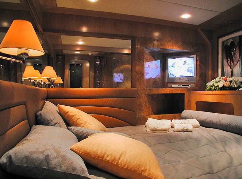 SUHEYLA SULTAN -  Double Cabin 3.jpg