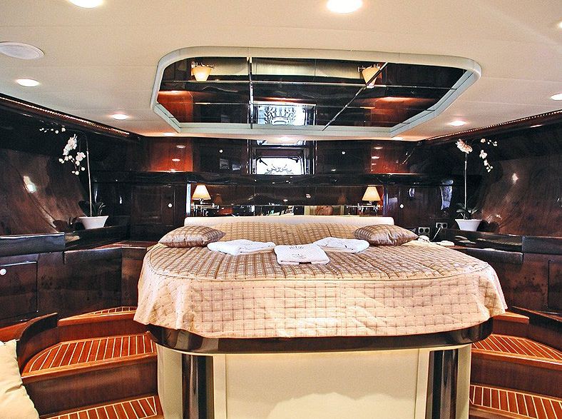 SUHEYLA SULTAN -  VIP Cabin.jpg