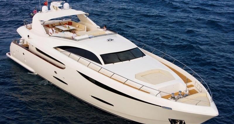 SUN KISS - Yacht.jpg