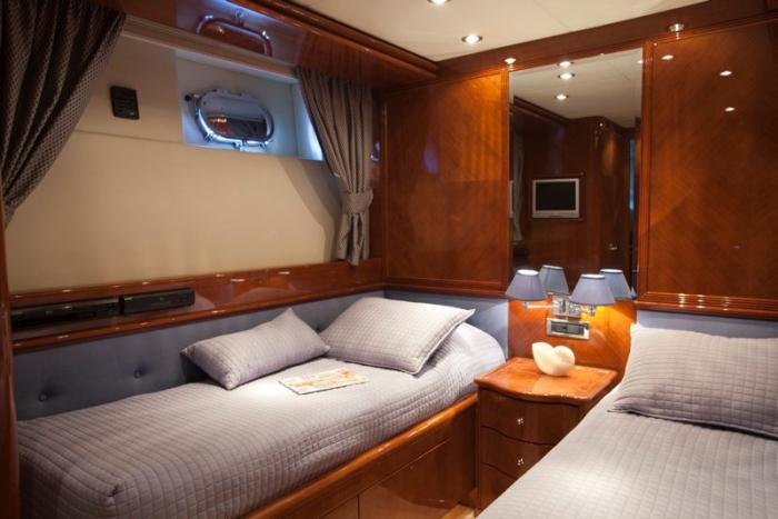 SUPER - Twin cabin.jpeg
