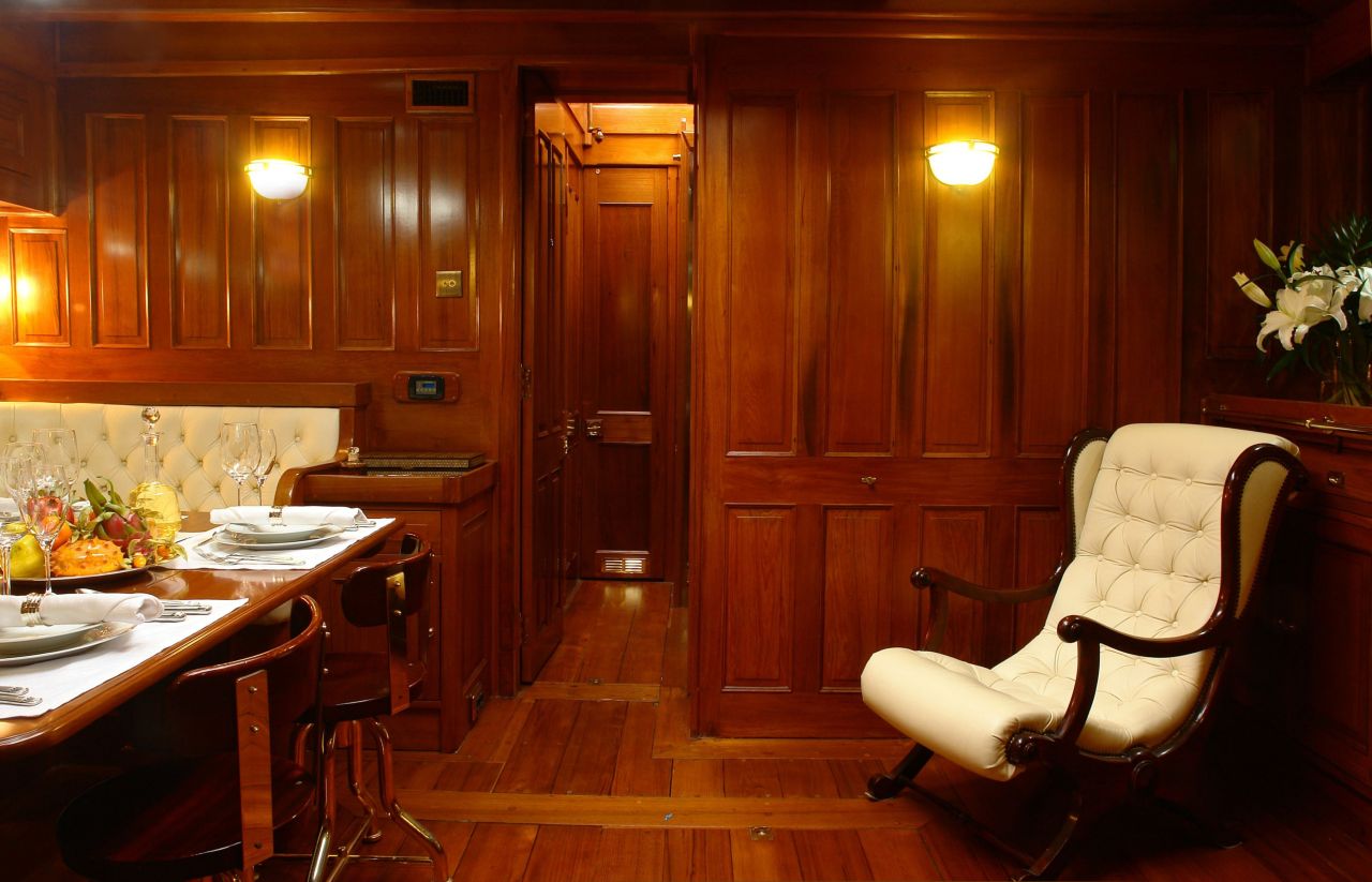 SY AELLO - Seating.jpg