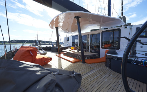 SY NO LIMIT - Aft deck.jpg