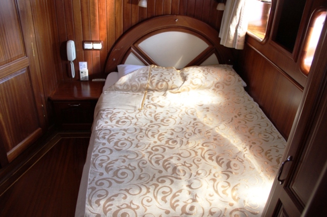 SY NOSTRA VITA - Double cabin.jpg