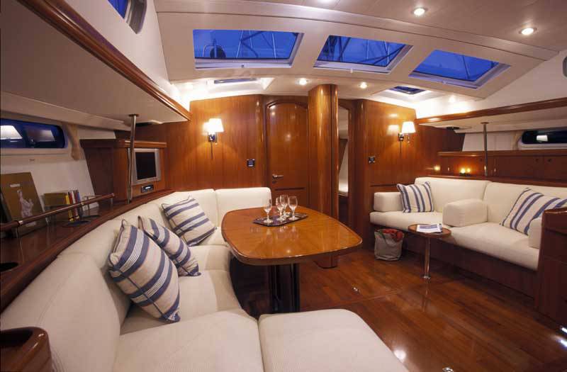SY SEA STAR - Salon.jpg