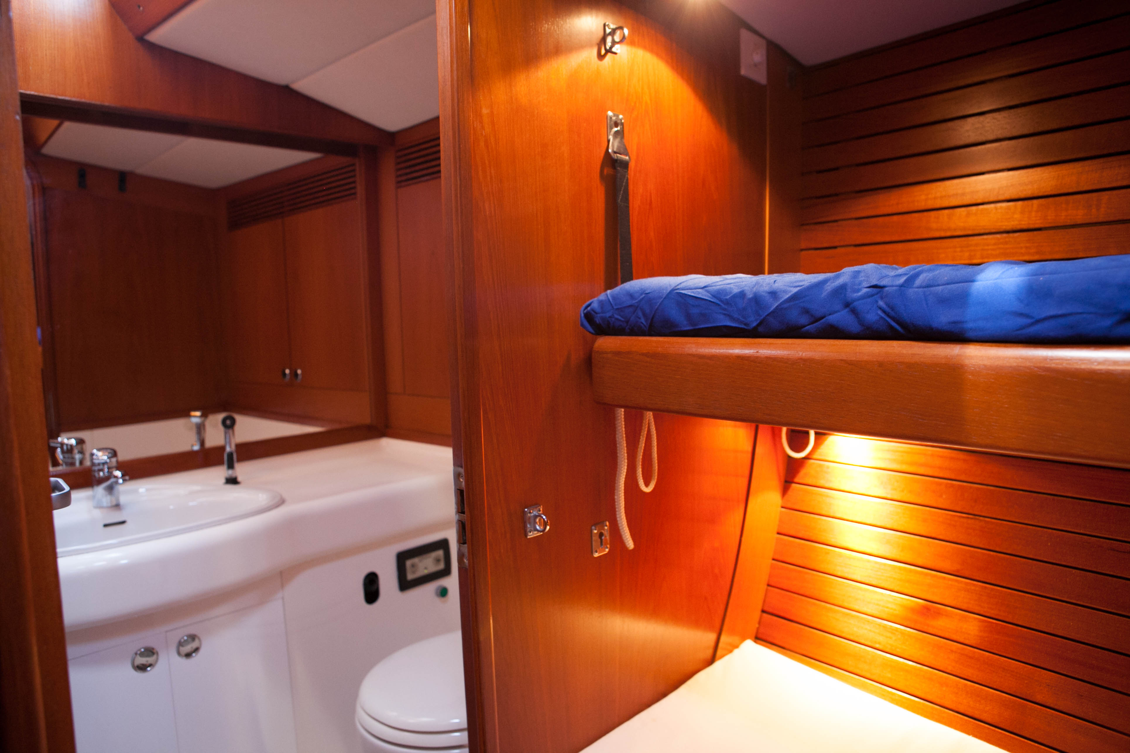 SY SIMPLE HARMONY - Twin Cabin View.jpg