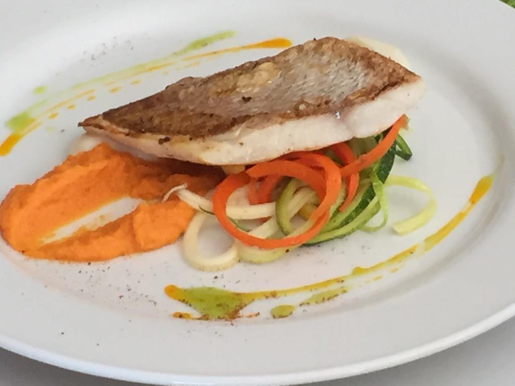 SY VIKING DREAM - Cuisine 2.jpg