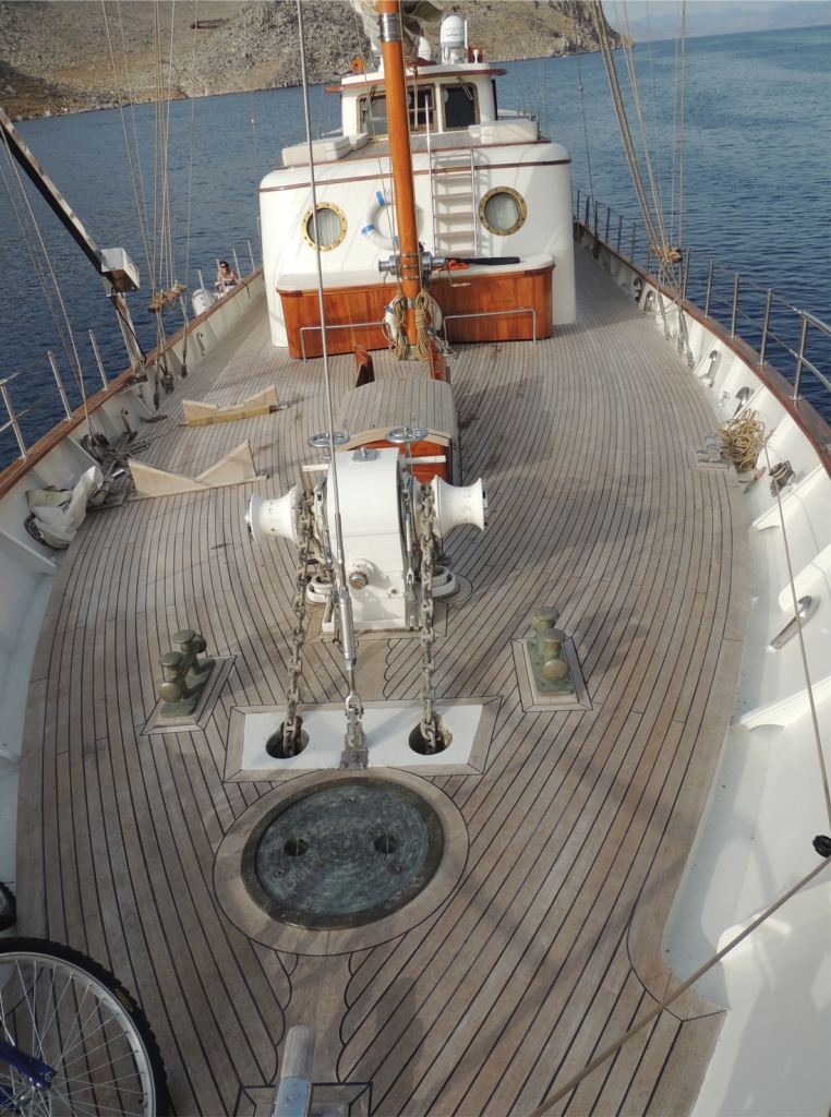 SYNOSTROMO - Foredeck 2.jpg