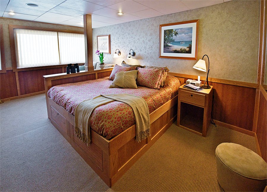 Safari Explorer - Stateroom.jpg