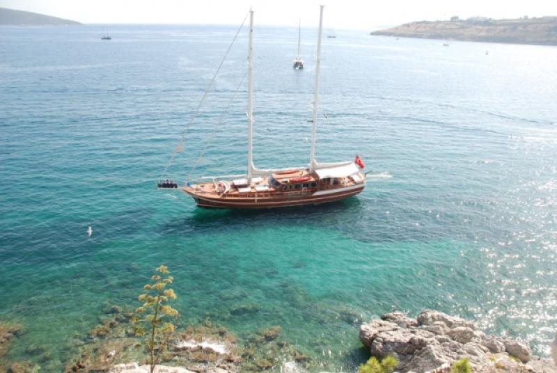 Sagapo - At Anchor.jpg