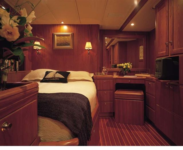 Sail Yacht AVALON -  VIP Cabin.jpg