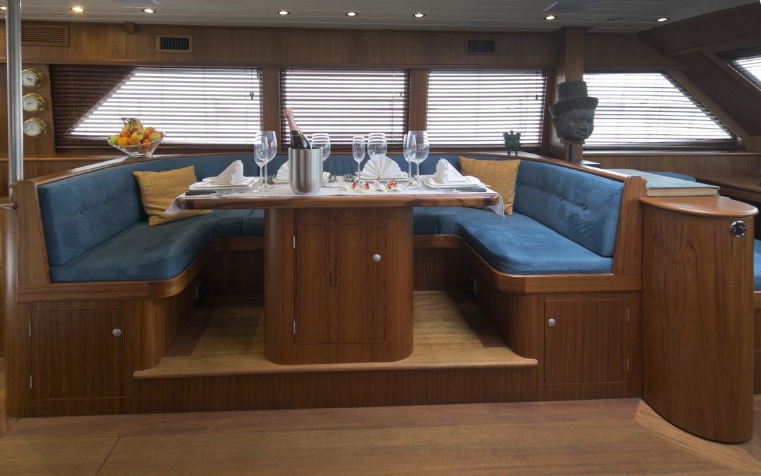 Sail Yacht DOMICIL -  Salon Dining.jpg