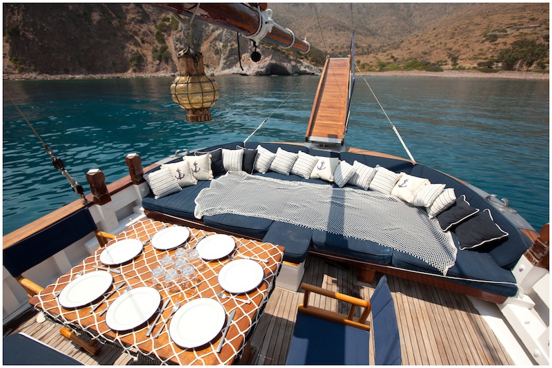 Sail Yacht ELEFTHERIA -  Al Fresco Dining.jpg