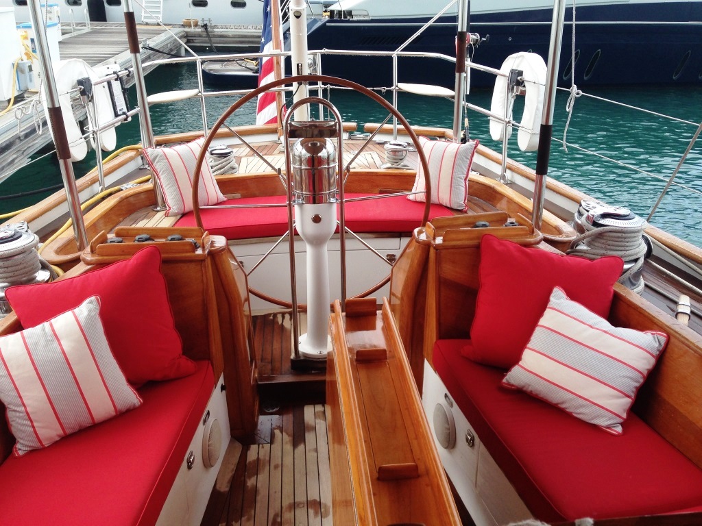 Sail Yacht NORTHERN STAR - Cockpit.jpg