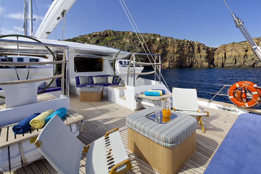 Sail yacht ALLURE -  Cockpit.jpg