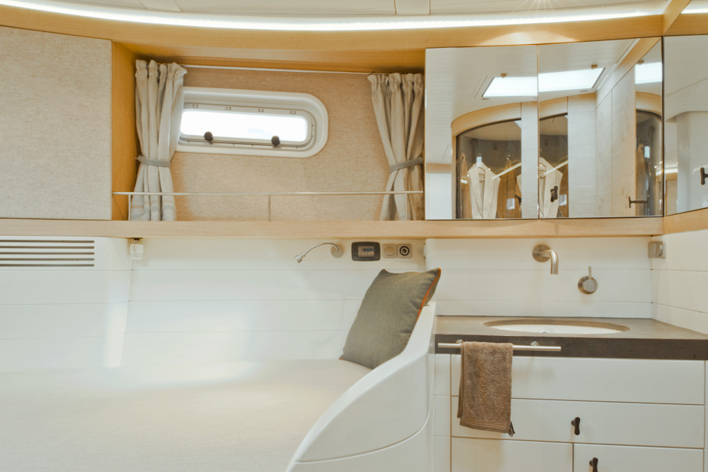 Sail yacht HELENE - 006.jpg