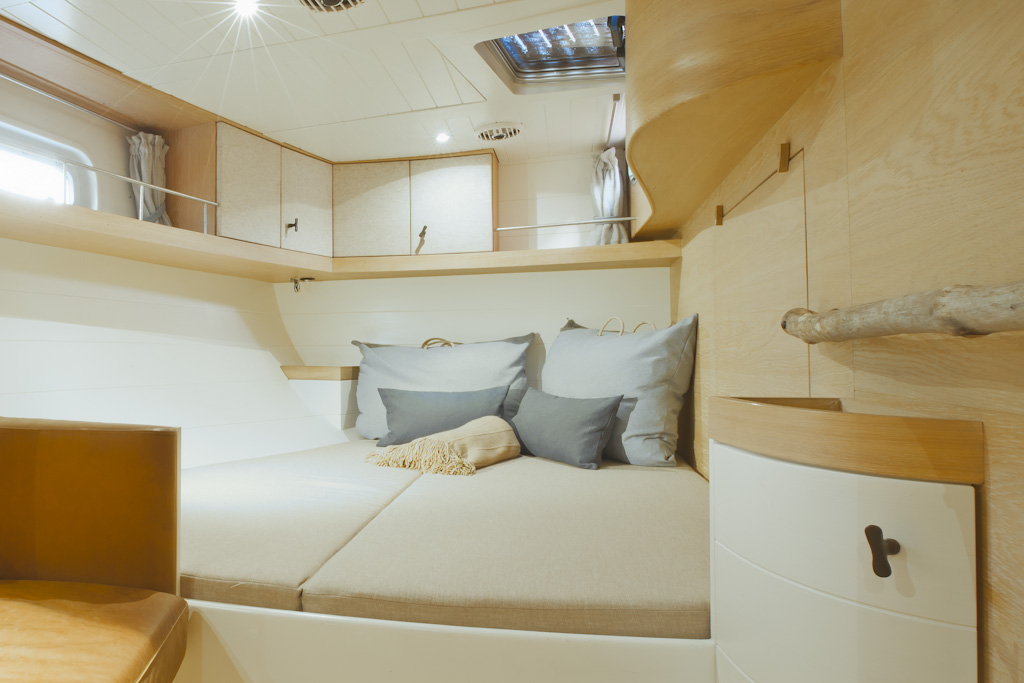Sail yacht HELENE - 008.jpg
