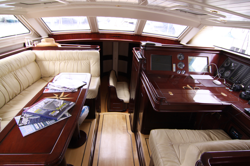 Sail yacht JAN DE VRIES -  Upper Salon.jpg