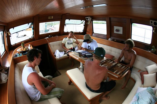 Sailing Yacht TAU -  Salon 2.JPG