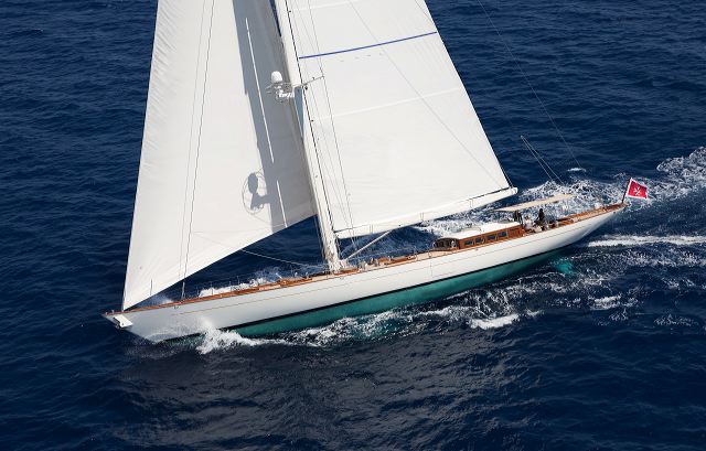 Sailing yacht Annagine - Sailing 2.jpg