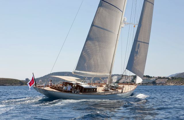 Sailing yacht Annagine - Sailing 4.jpg