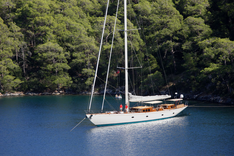 Sailing yacht JAZZ Jr -  At Anchor.jpg