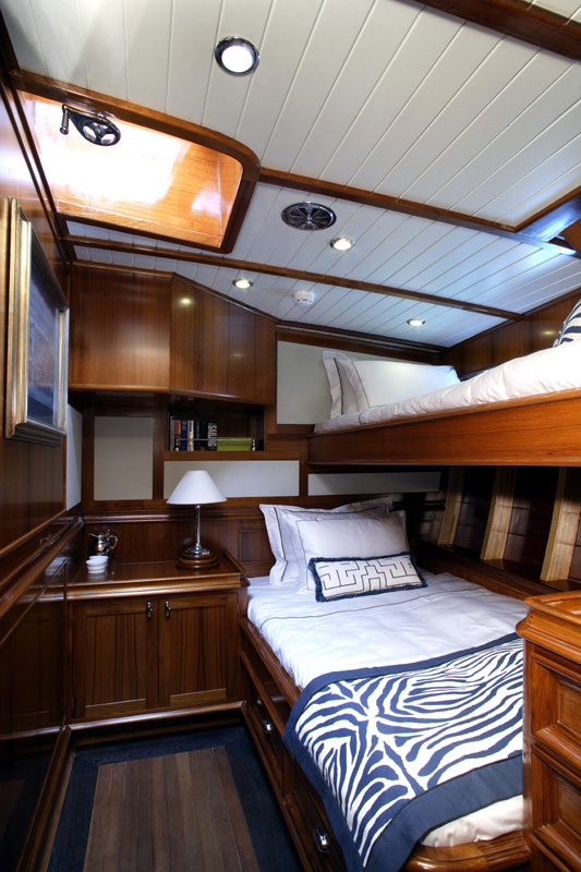 Sailing yacht JAZZ Jr -  Twin Cabin.jpg