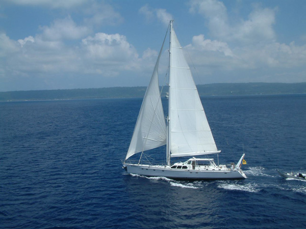Sailing yacht KE-AMA II -  Sailing.jpg