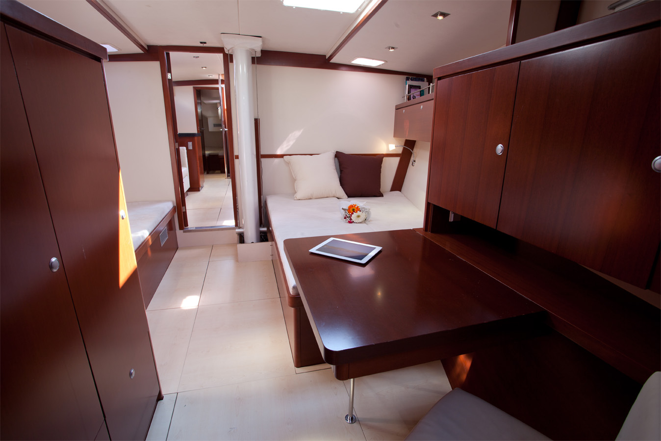 Sailing yacht MODUS VIVENDI -  Master Cabin 2.jpg