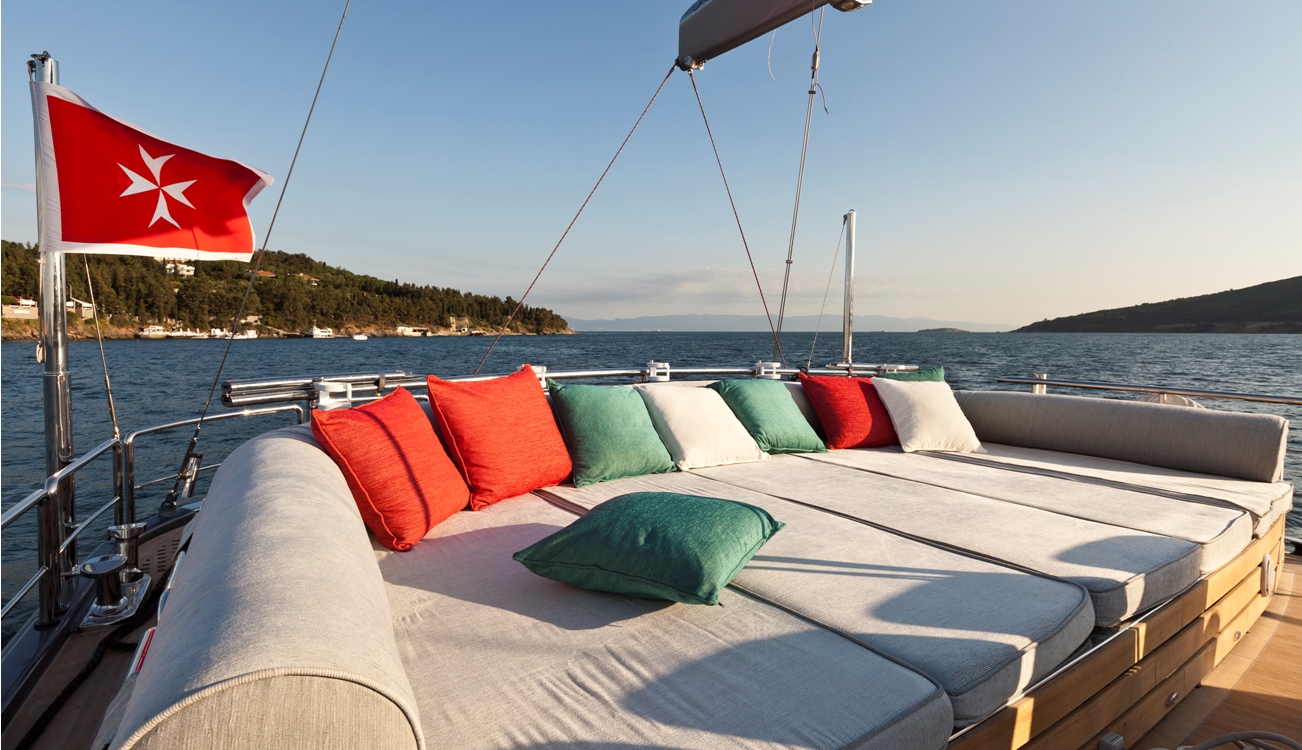 Sailing yacht Merlin -  Aft Deck Lounging.jpg