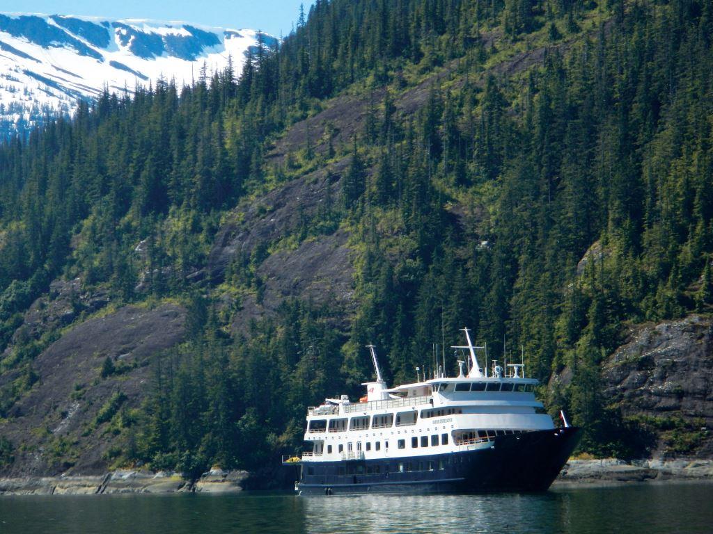 Ship ENDEAVOUR - 002.jpg