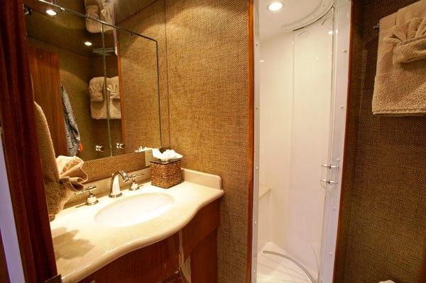 Show Boat -   VIP Bathroom.jpg