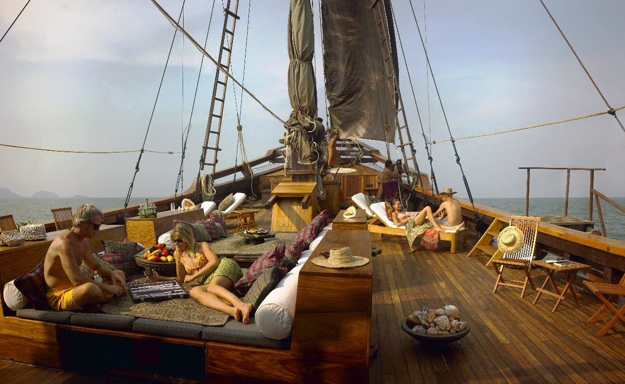 Silolona yacht - Deck.jpg