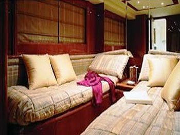 Stella of the North - Ensuite Twin State Room.jpg